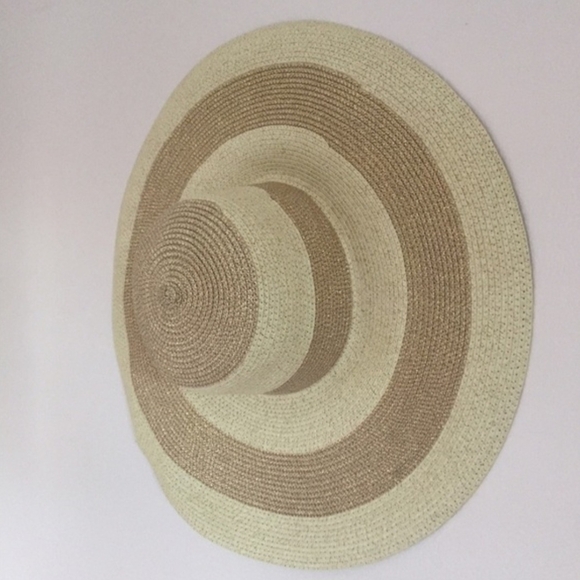 J. Crew NWOT Gold Striped Wide Brimmed Straw Hat  With Metallic Contrast - Picture 2 of 10